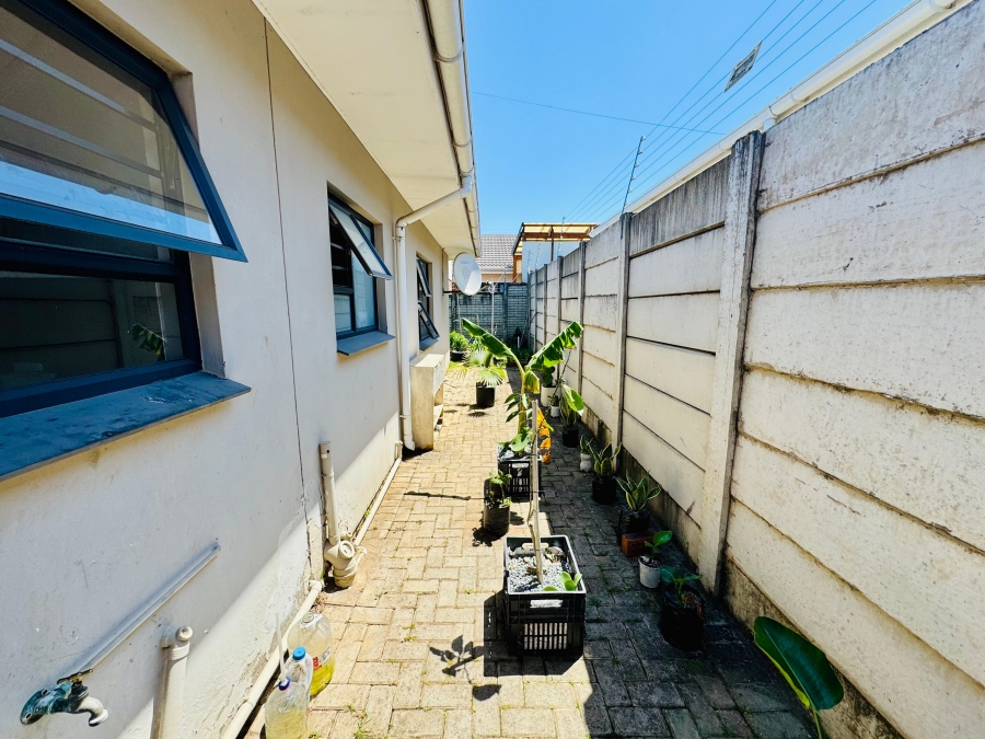 3 Bedroom Property for Sale in Gonubie Eastern Cape